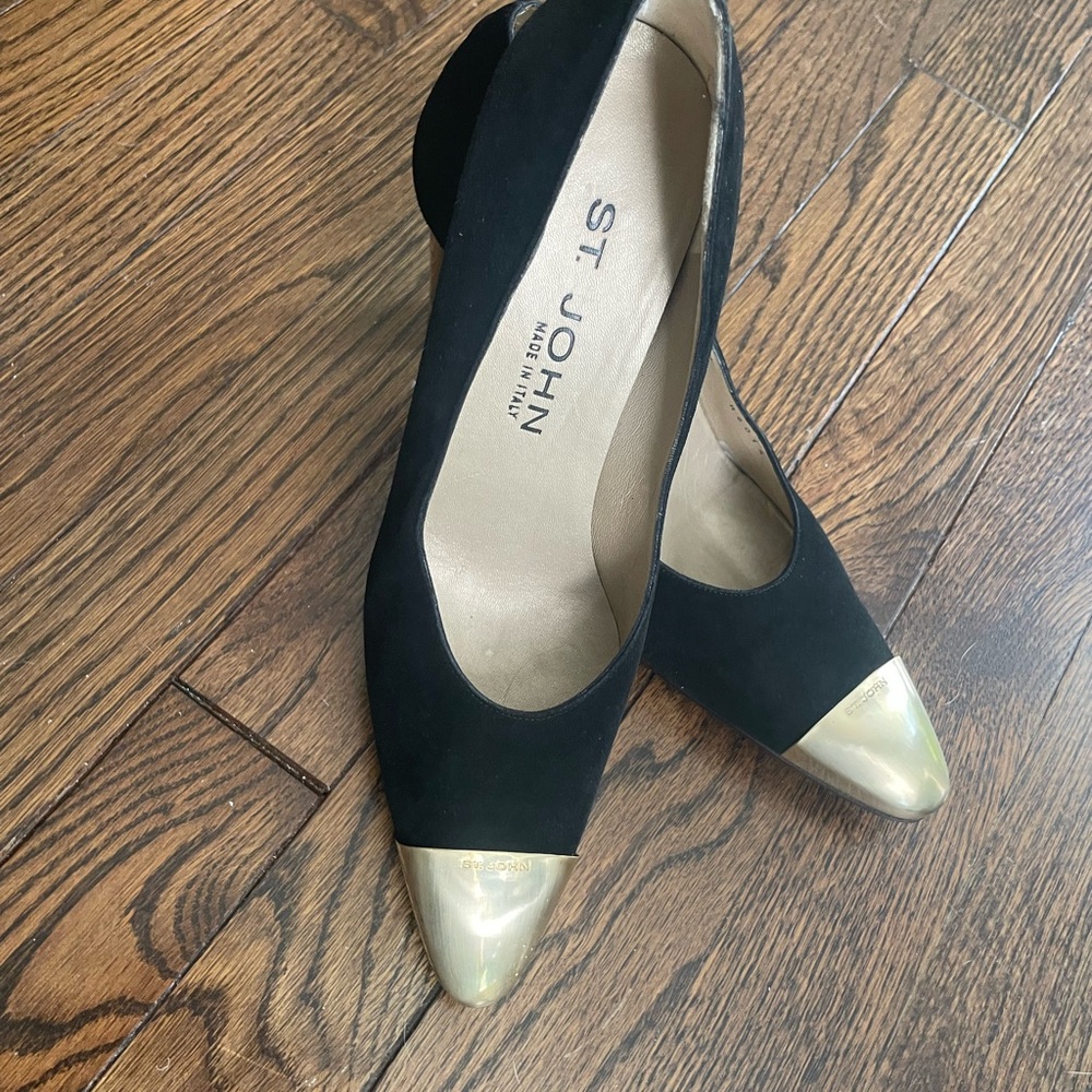 St. John Black and Gold Heels with Elegant Design